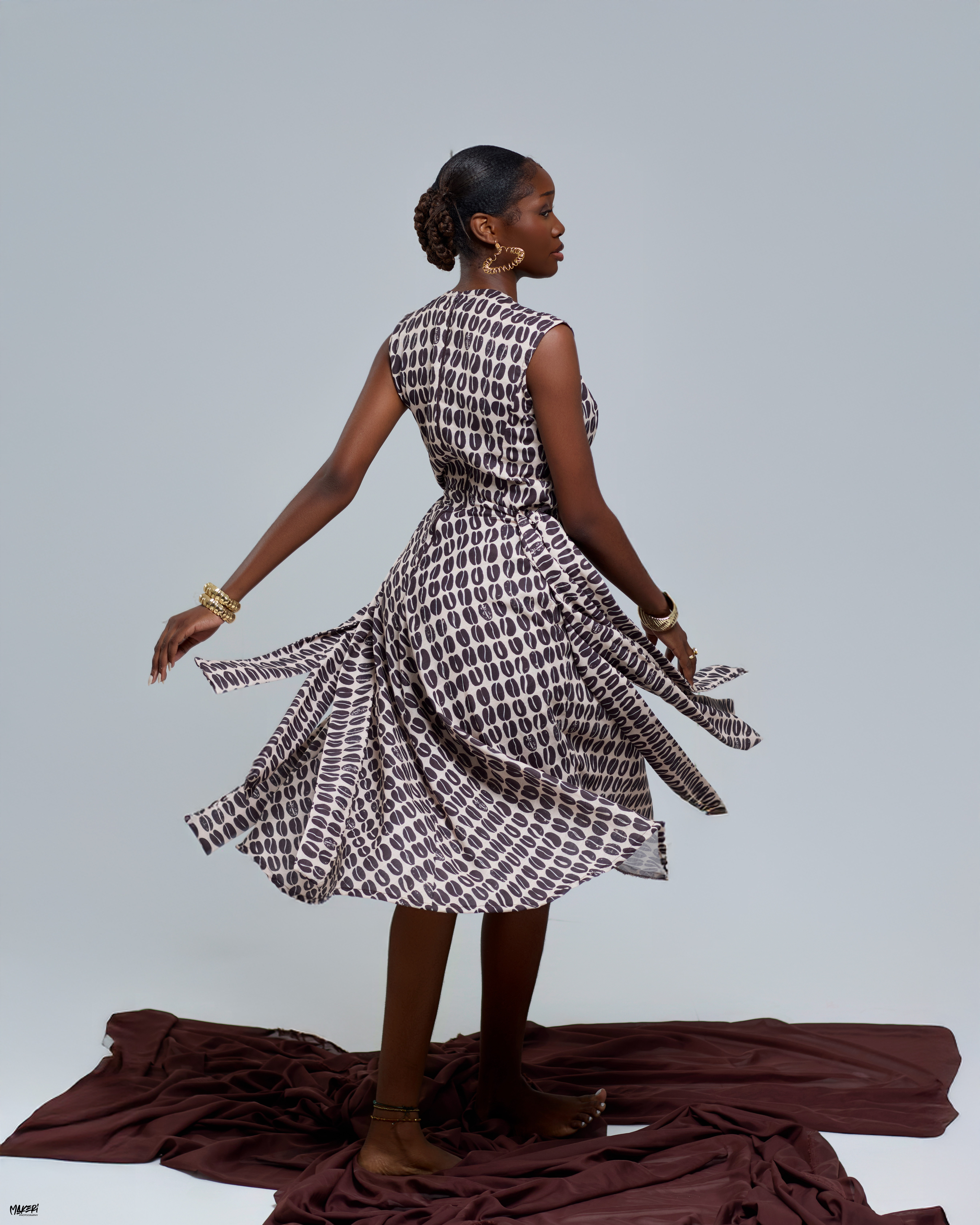 Robe fluide Djôdjô - Brown Roots – Image 2